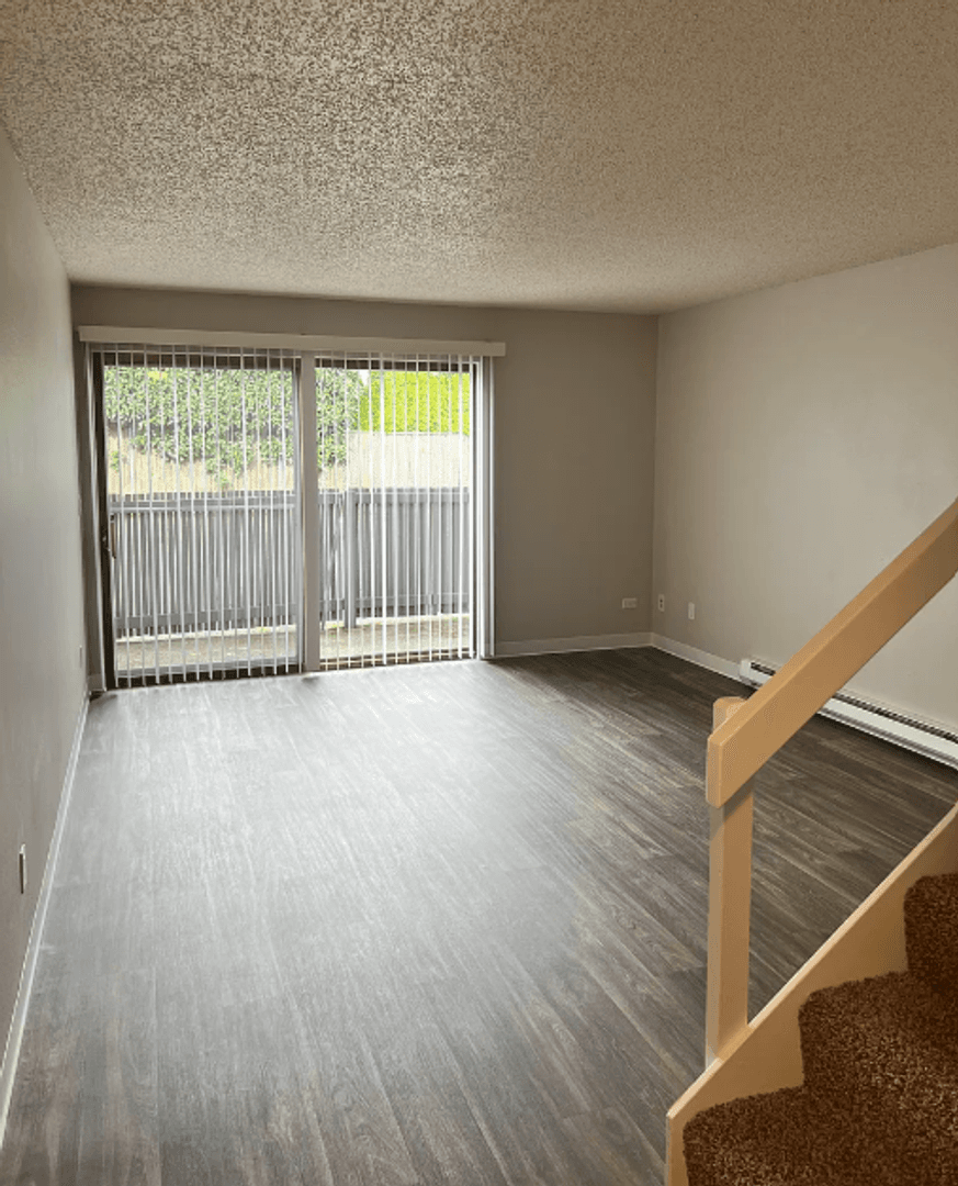 Auburn Apartment: 105 "N" Street SE