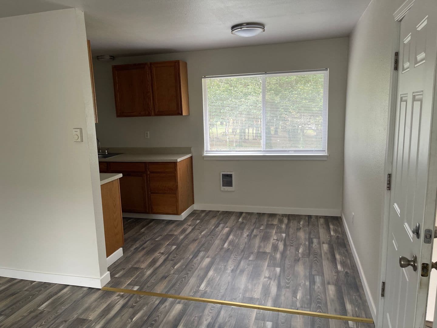 Lakewood Apartment: 13020 Lincoln Ave SW