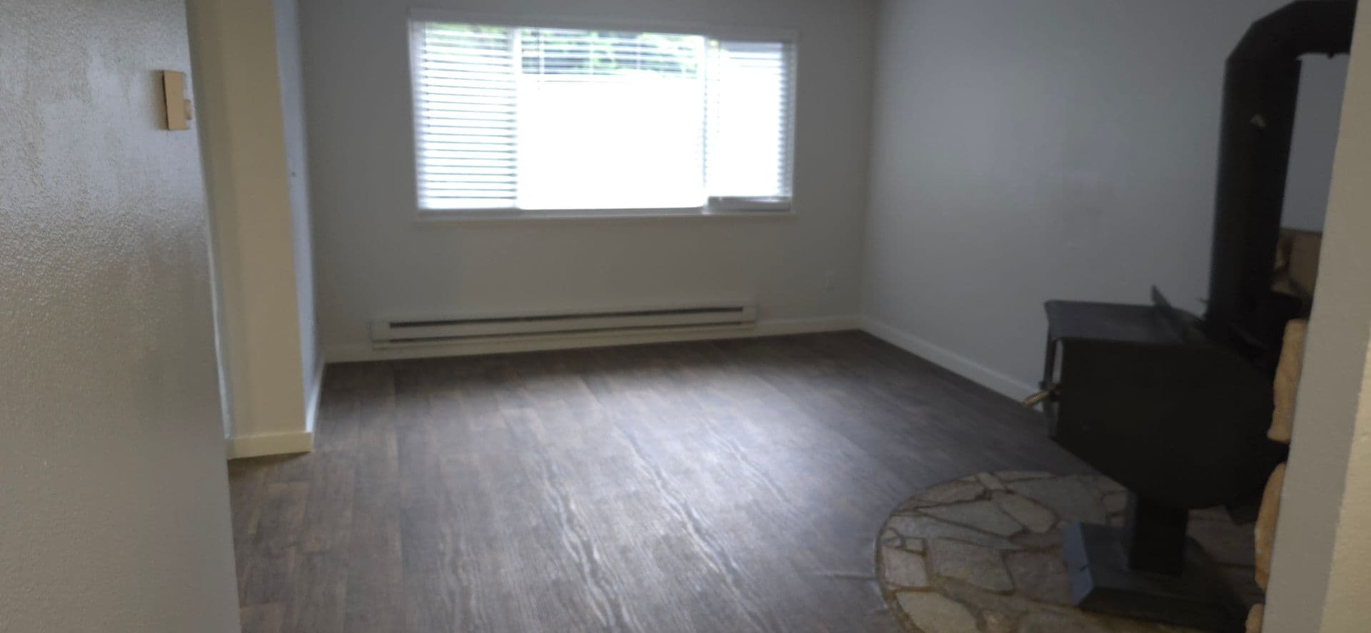 Auburn Apartment: 931, 935, 1001, 1007 ,1015 18th Street NE
