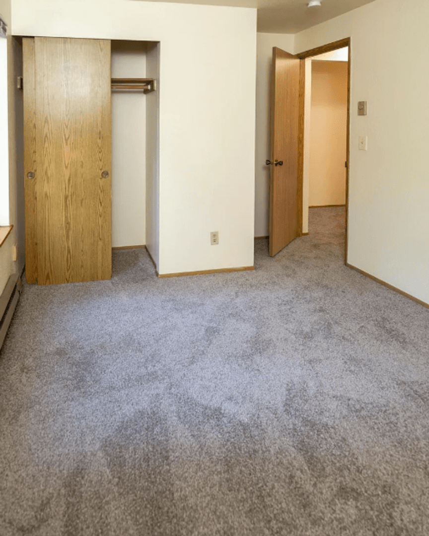 Federal Way Apartment: 117 South 330th Street