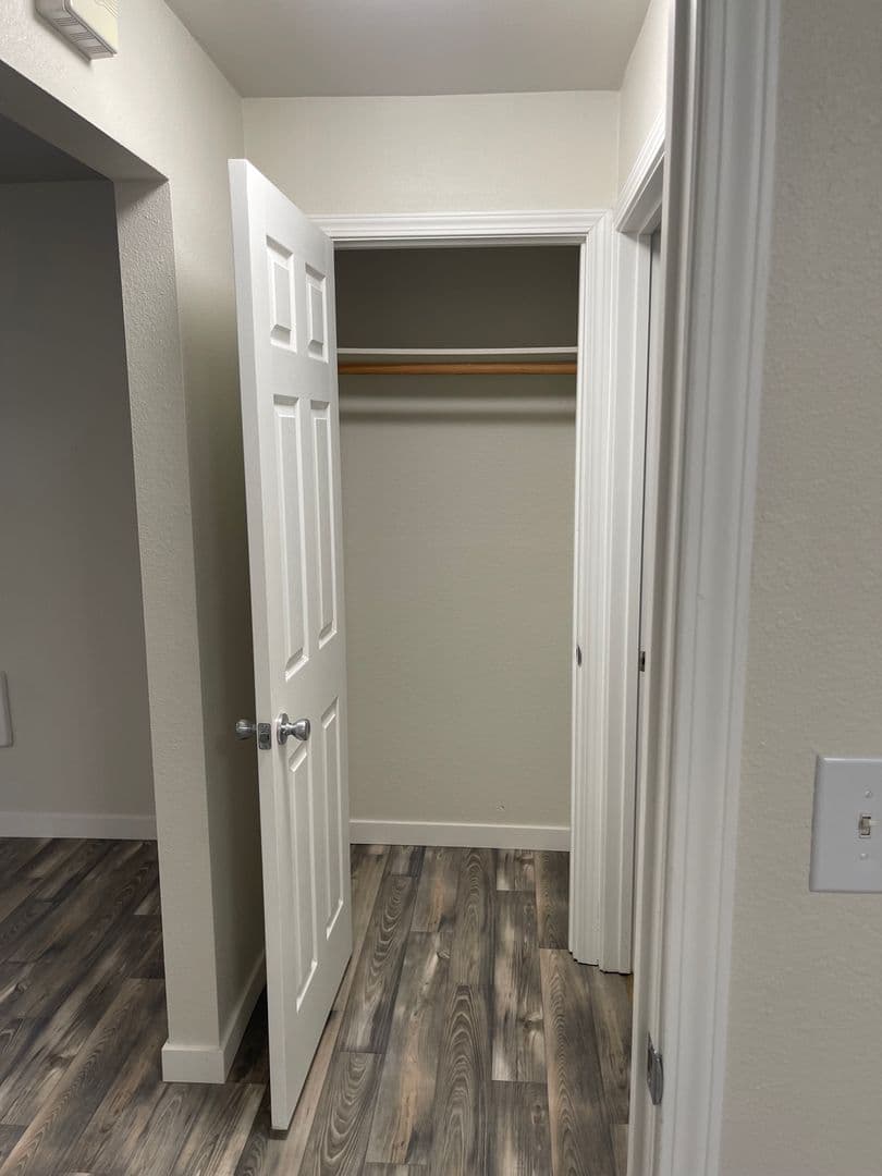 Lakewood Apartment: 13020 Lincoln Ave SW
