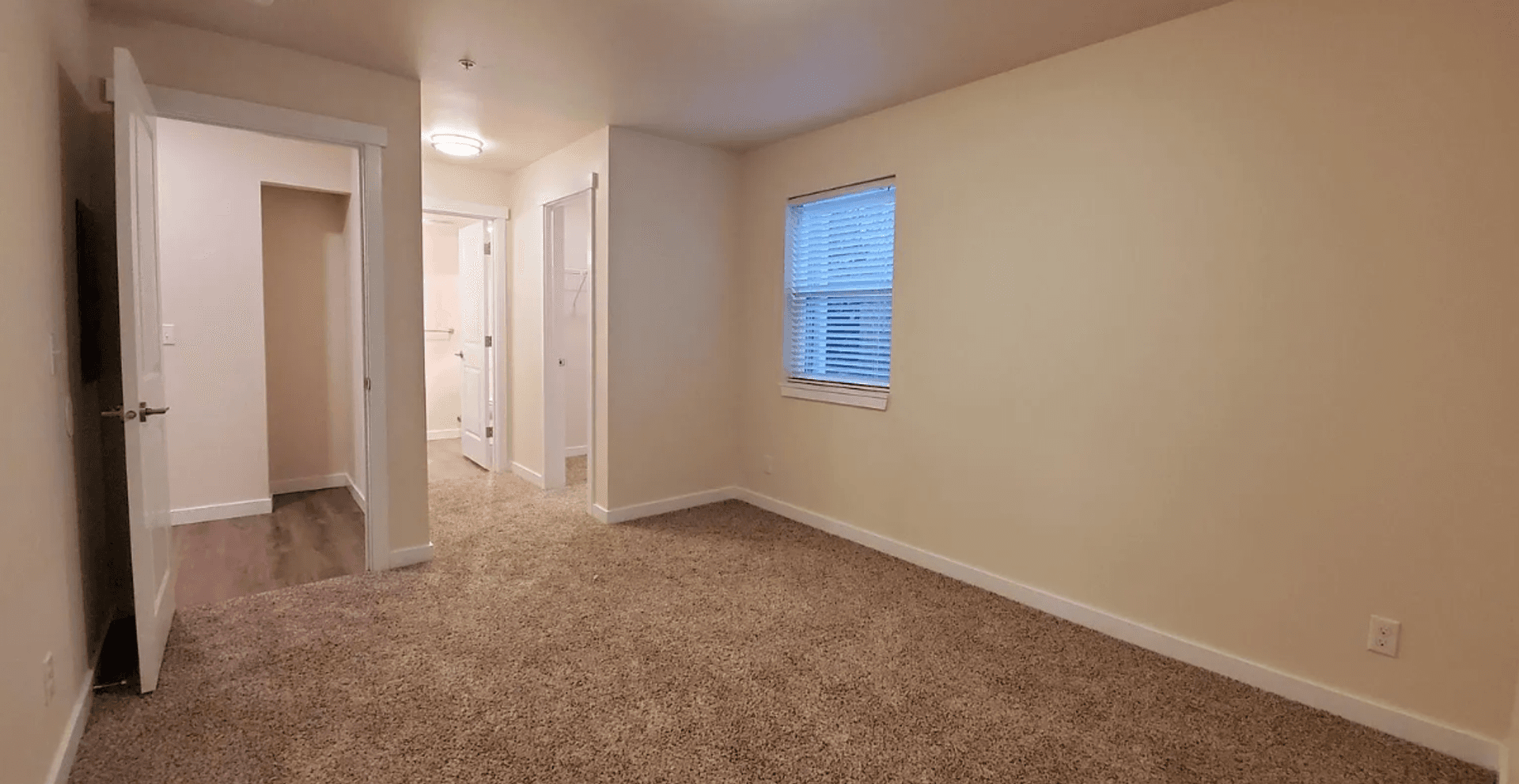 Kent Apartment: 10836 SE 204th Street