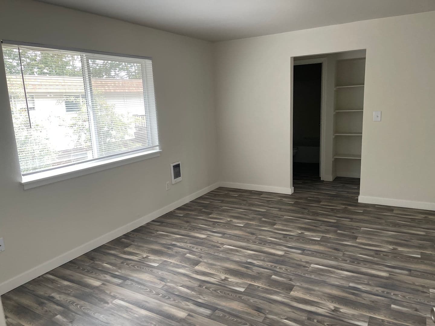 Lakewood Apartment: 13020 Lincoln Ave SW