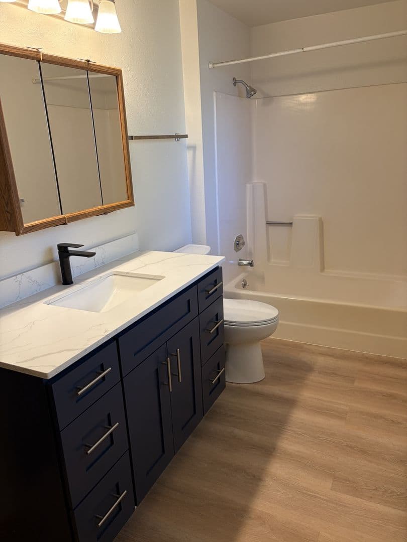 Federal Way Apartment: 34 South 342nd Place
