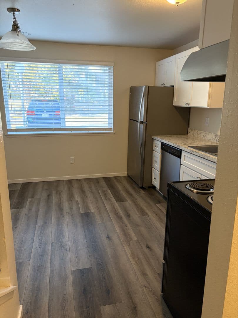 Federal Way Apartment: 29 South 342nd Place