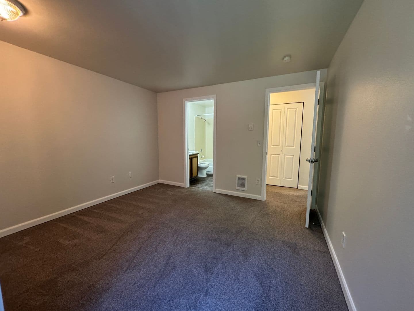 Bremerton Apartment: 263 Weatherstone Lane NE