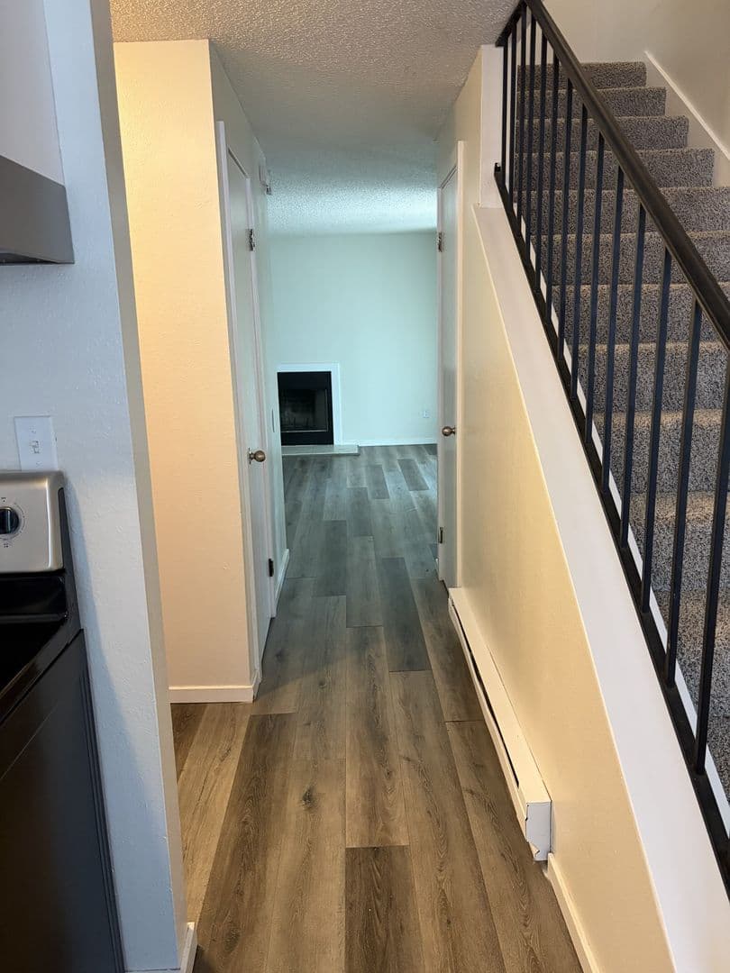 Federal Way Apartment: 29 South 342nd Place