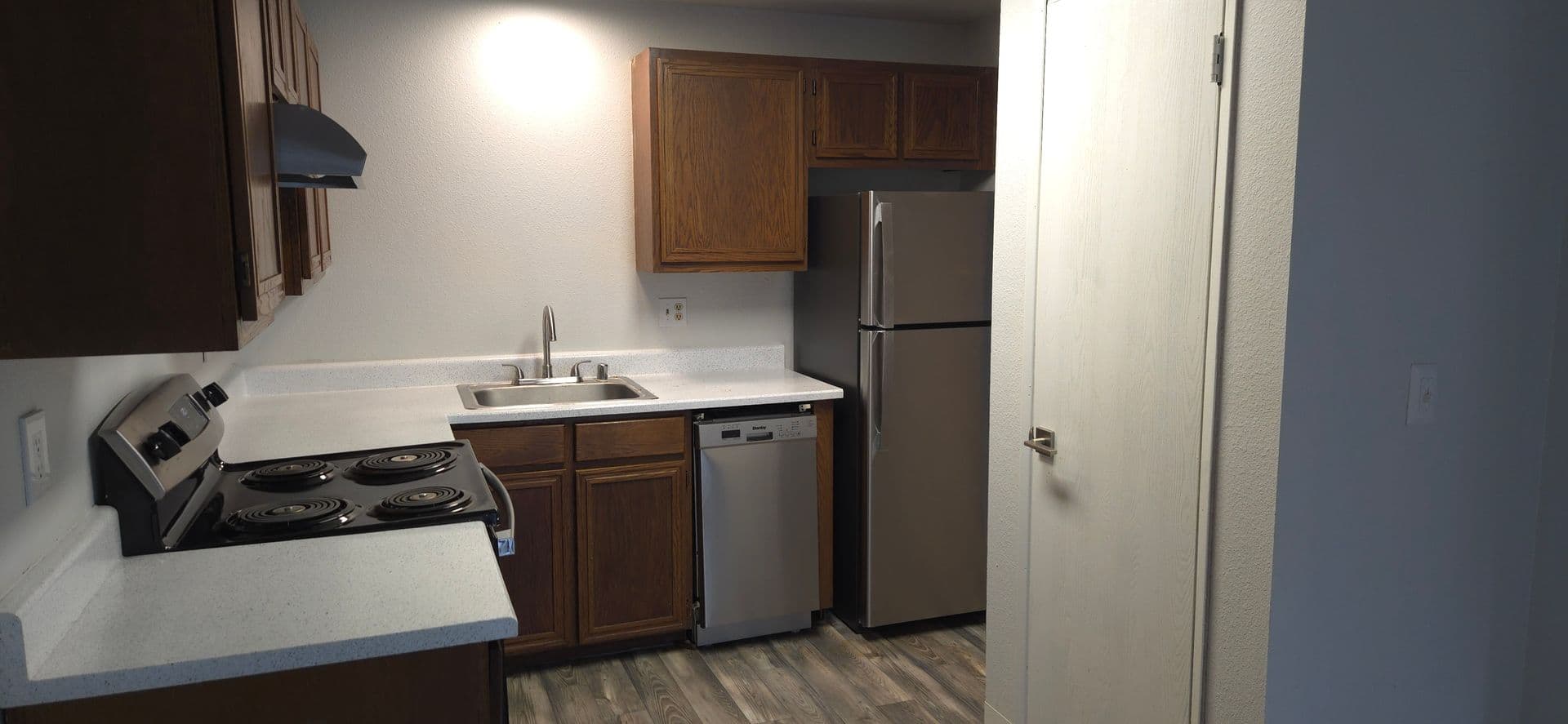 Auburn Apartment: 931, 935, 1001, 1007 ,1015 18th Street NE