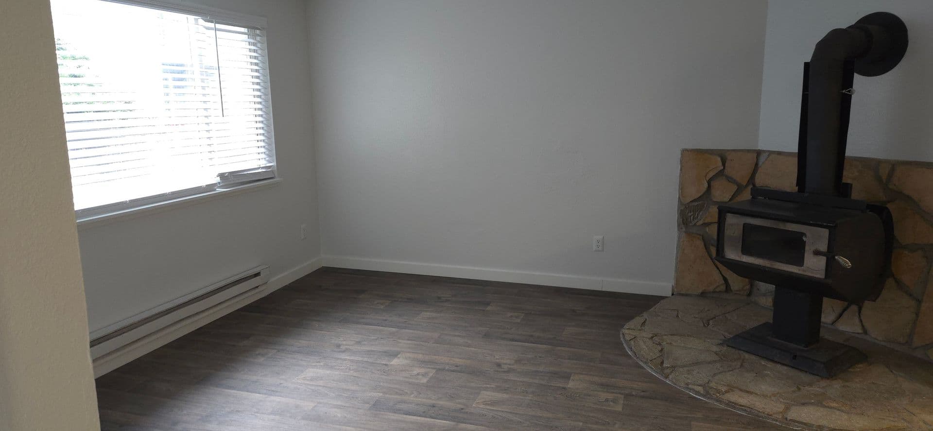 Auburn Apartment: 931, 935, 1001, 1007 ,1015 18th Street NE