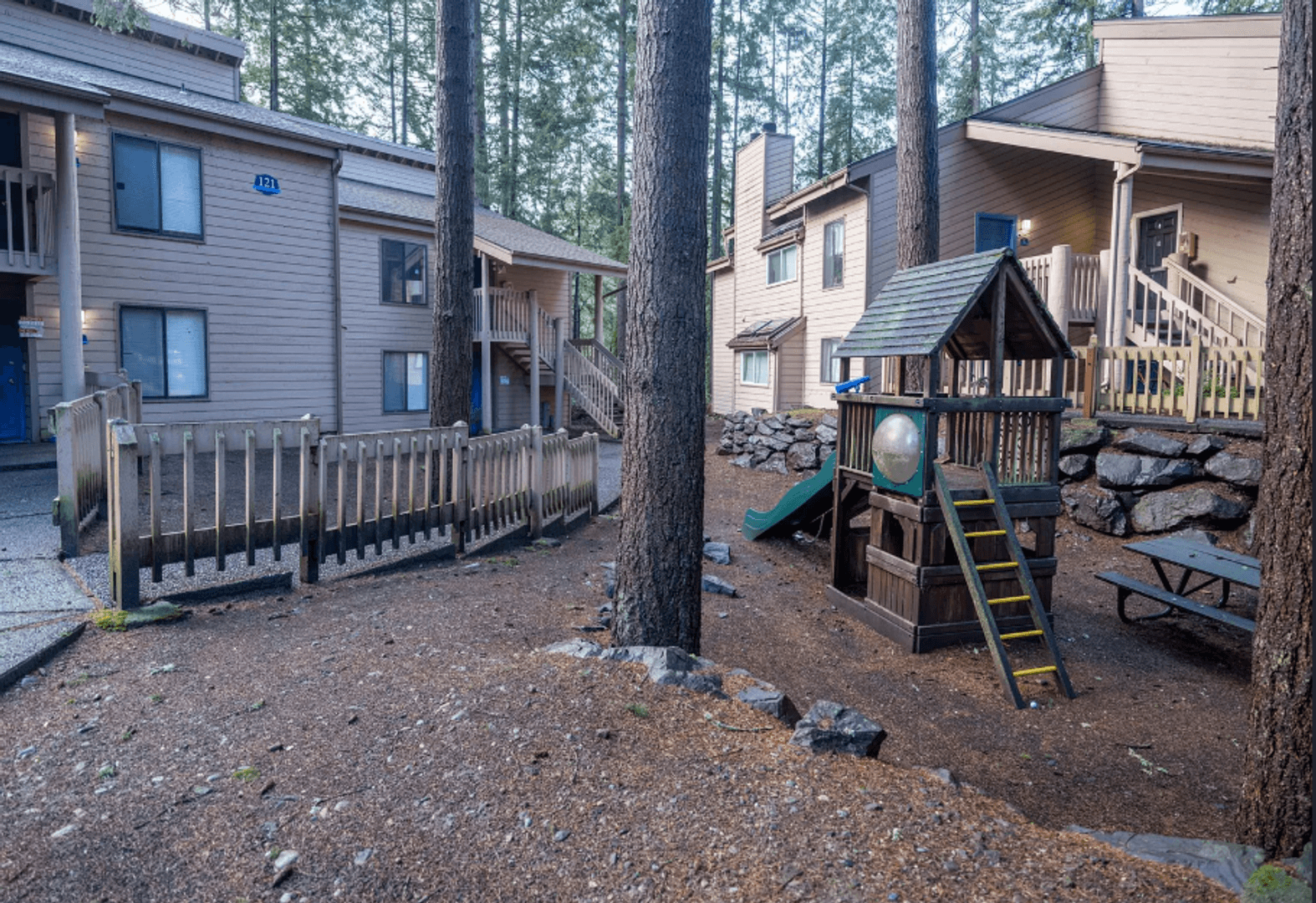Federal Way Apartment: 117 South 330th Street
