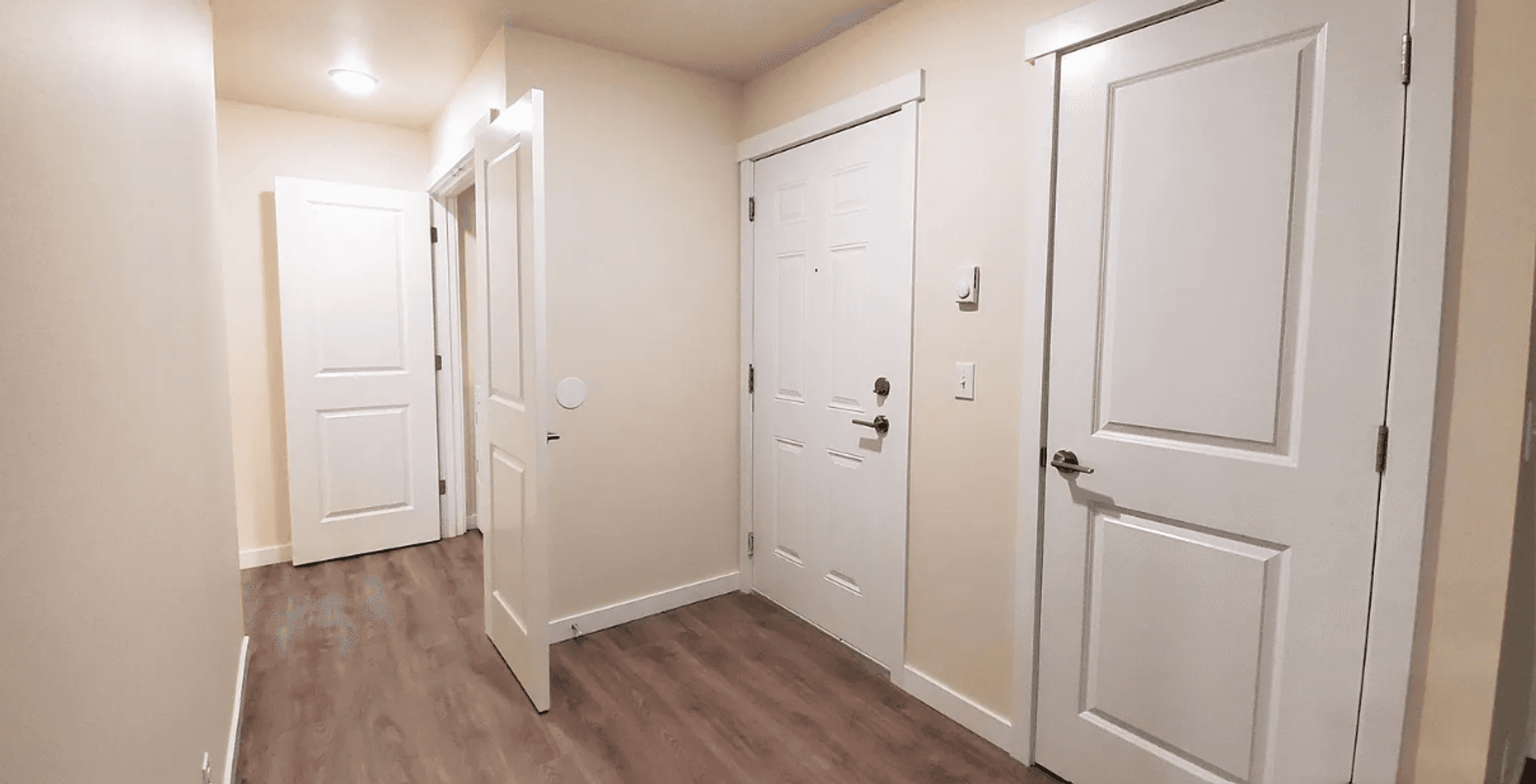 Kent Apartment: 10836 SE 204th Street