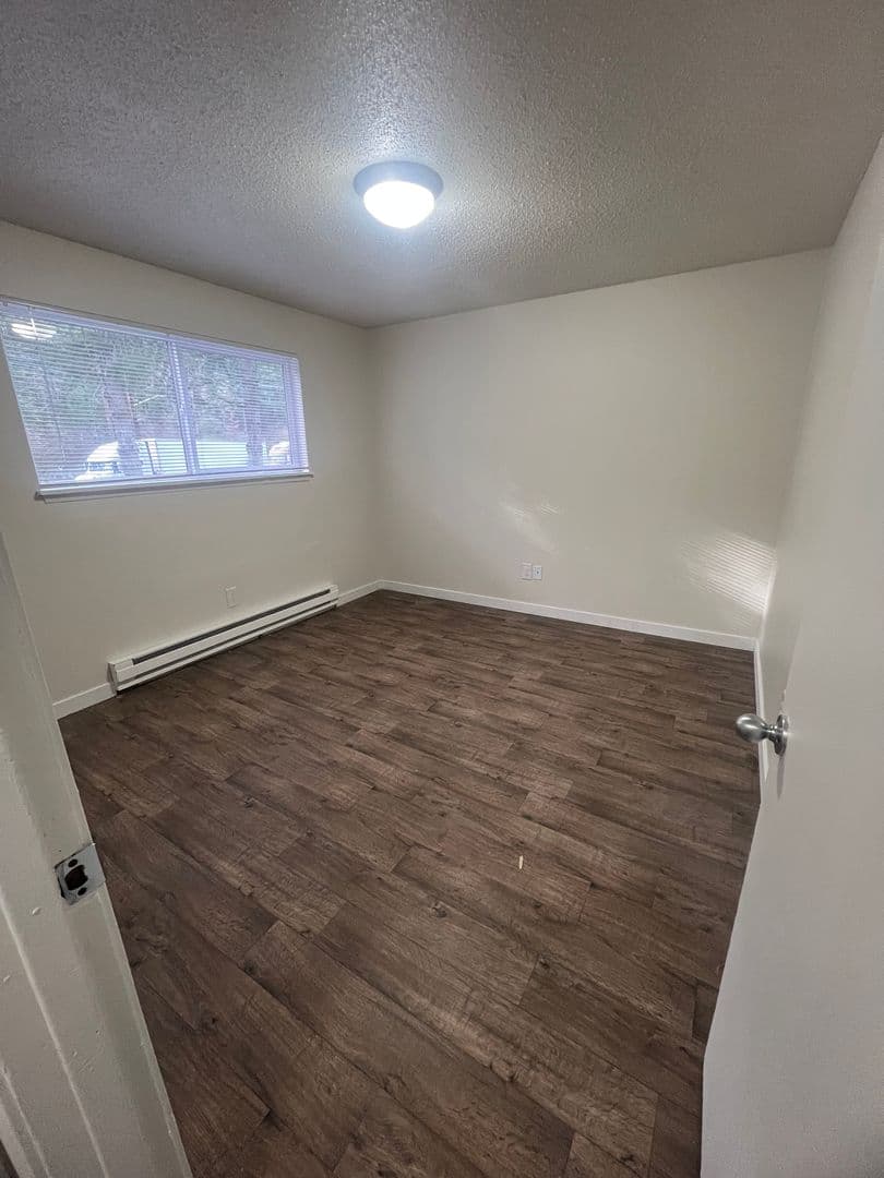 Lakewood Apartment: 13020 Lincoln Ave SW