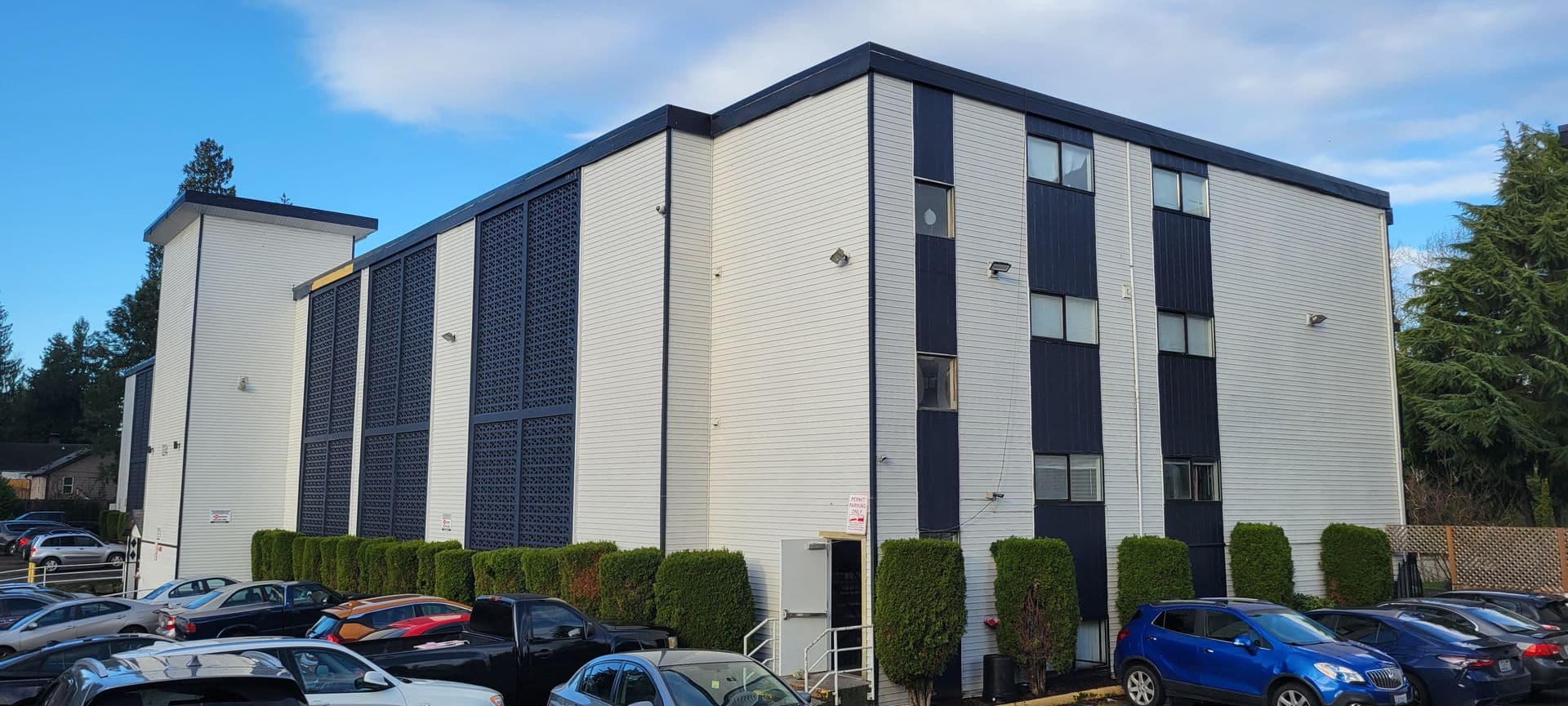 Burien Apartment: 12311 Ambaum Blvd SW & 1214 SW 124th Street