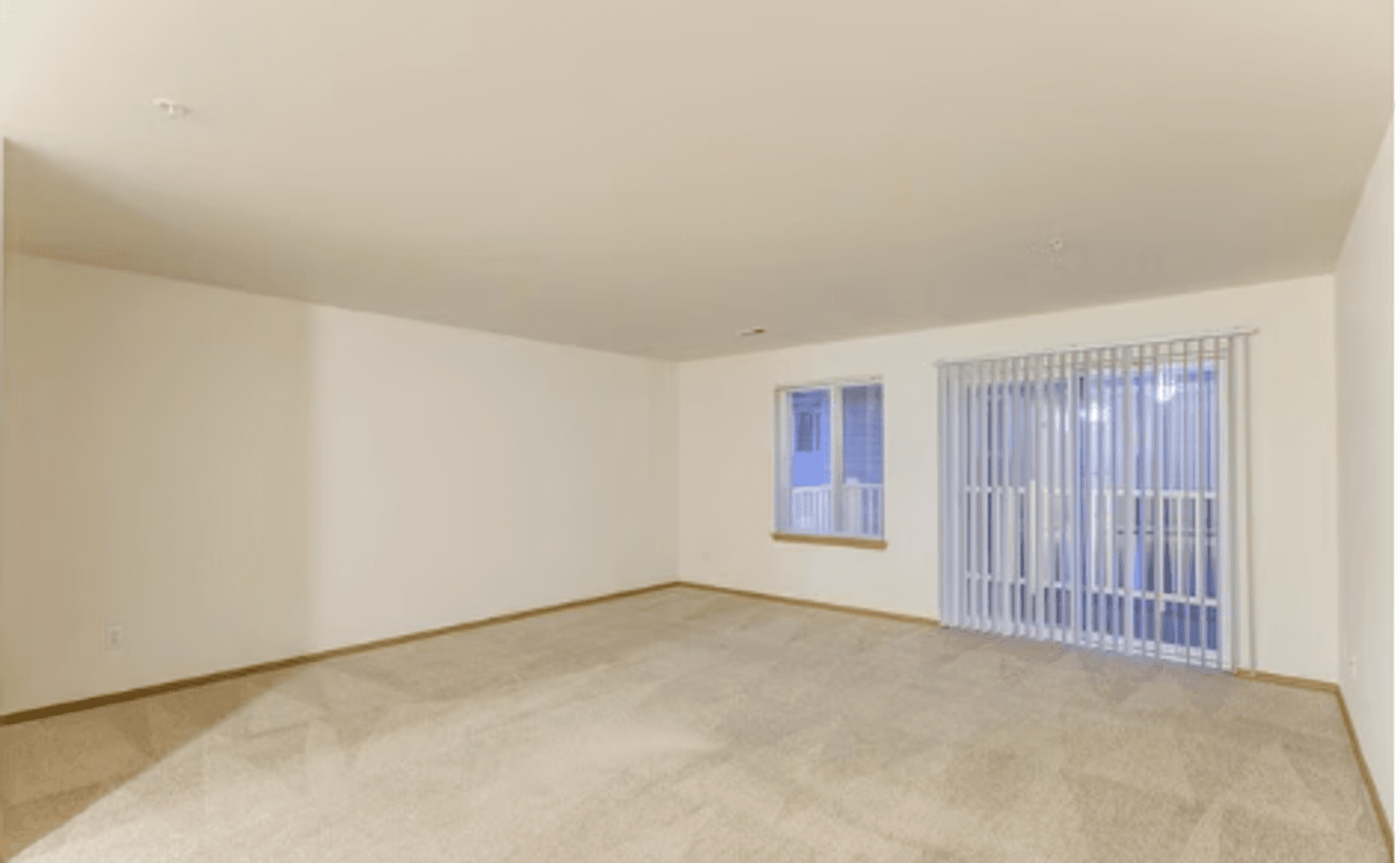Puyallup Apartment: 215 23rd Ave SW
