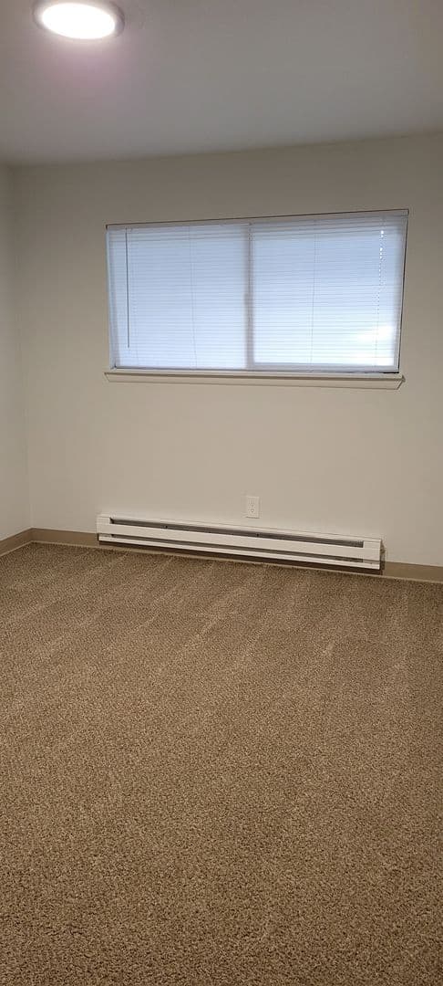 Burien Apartment: 12311 Ambaum Blvd SW & 1214 SW 124th Street