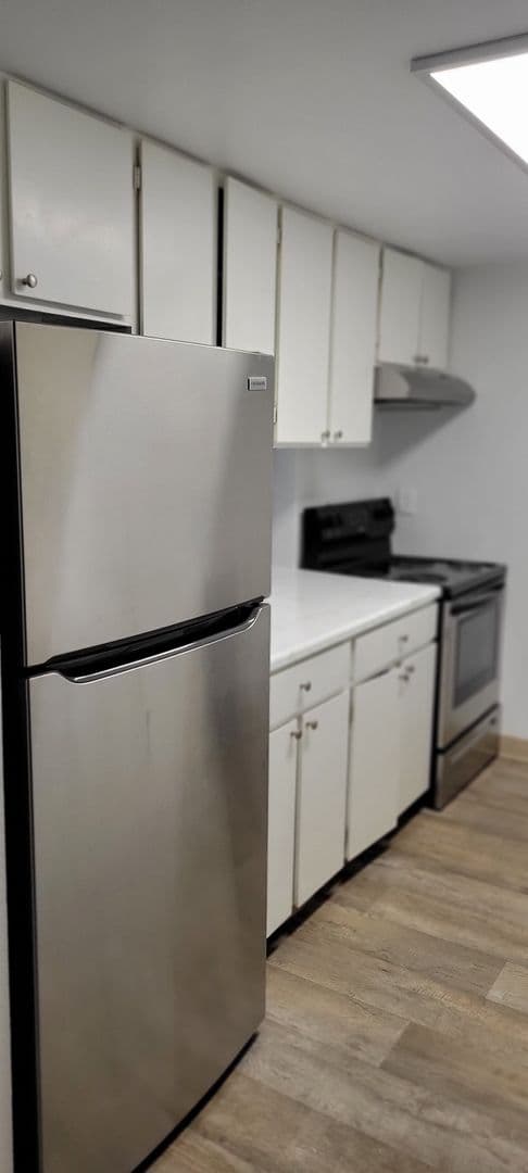 Burien Apartment: 12311 Ambaum Blvd SW & 1214 SW 124th Street