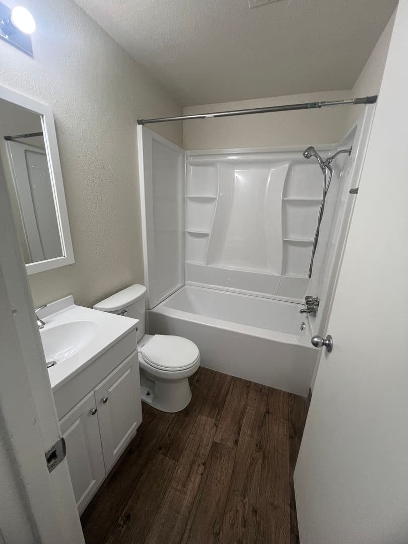 Lakewood Apartment: 13020 Lincoln Ave SW