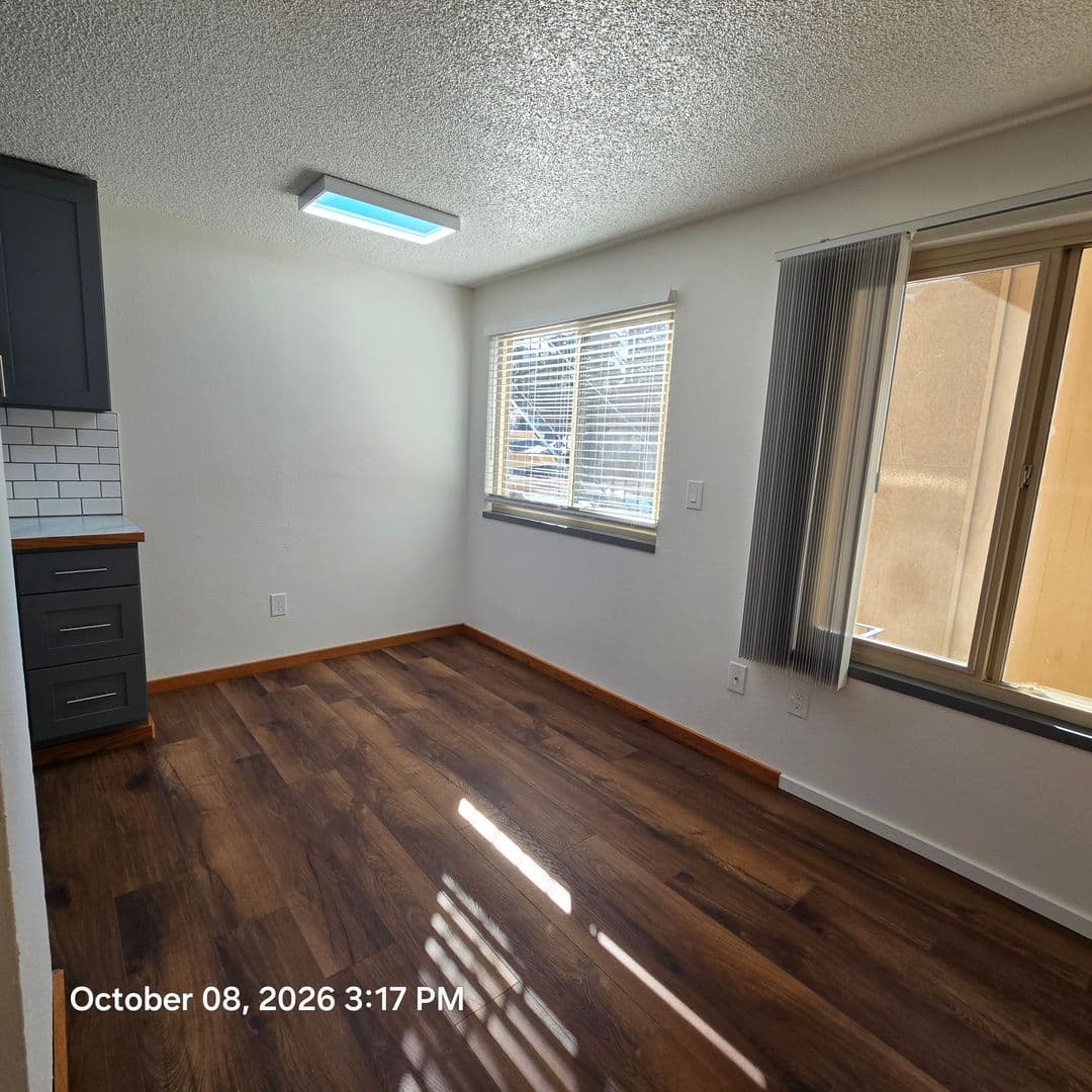Seattle Apartment: 11020 16th Ave. SW, Apt 100