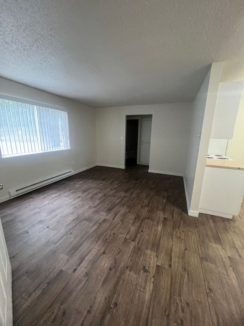 Lakewood Apartment: 13020 Lincoln Ave SW