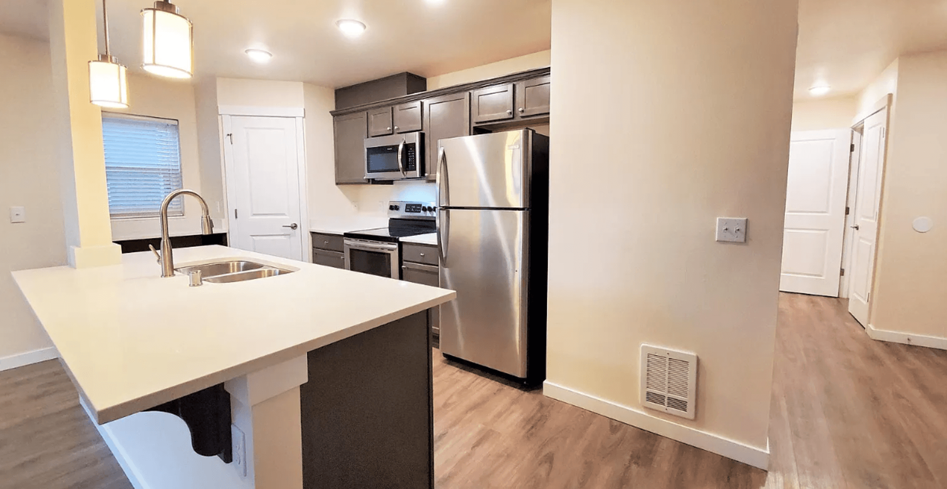 Kent Apartment: 10836 SE 204th Street