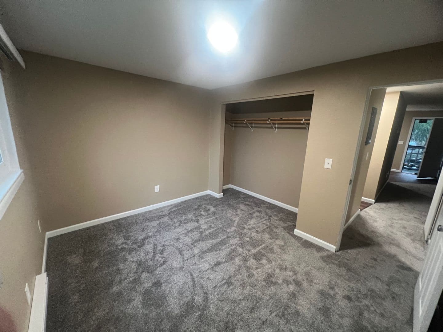 Bonney Lake Apartment: 8313 Myers Road E, Apt 11