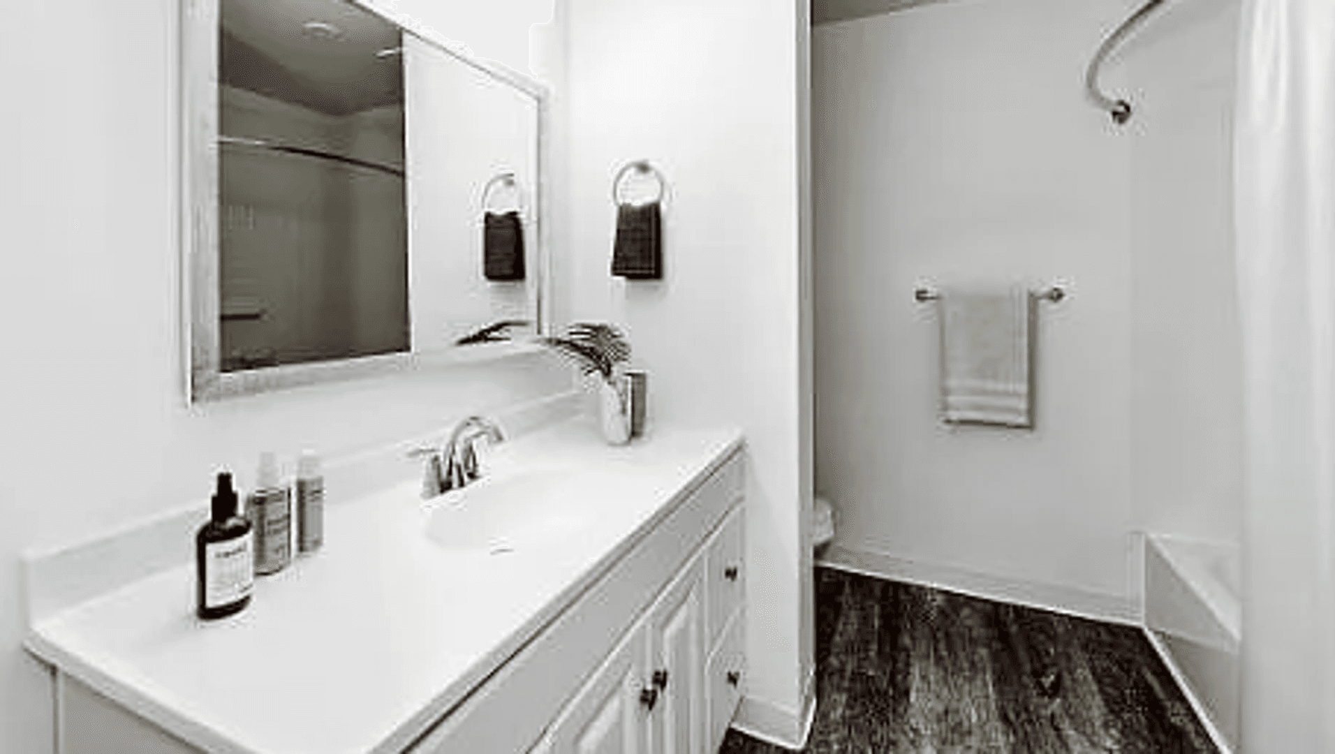 Burien Apartment: 149 SW 160th Street