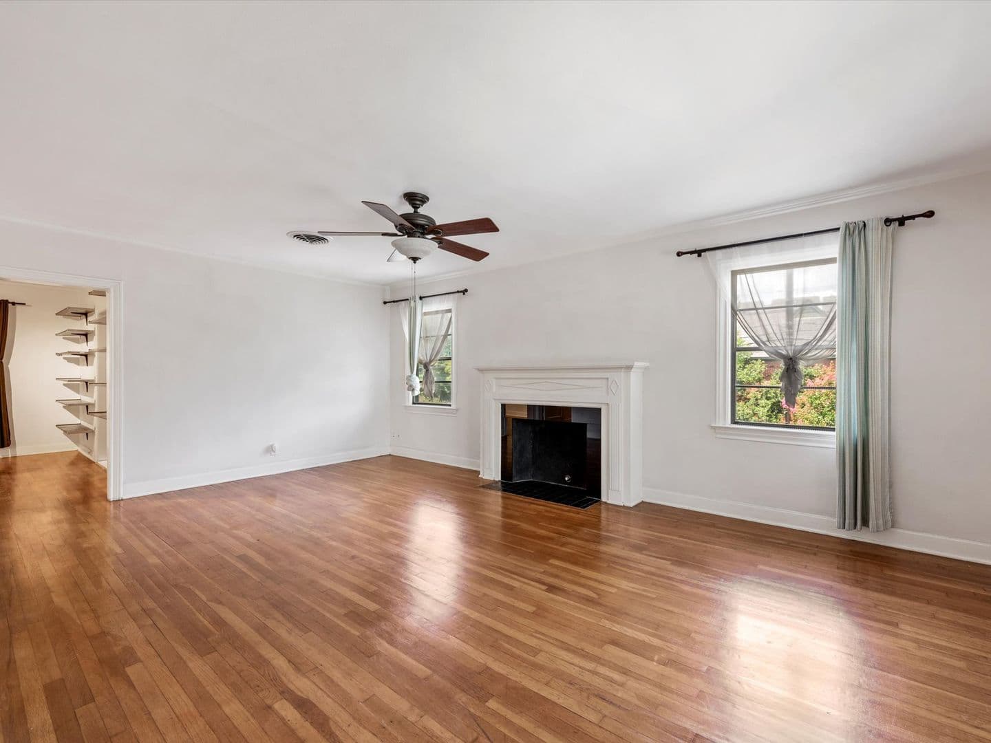 Houston Apartment: 1843-1853 Colquitt Street