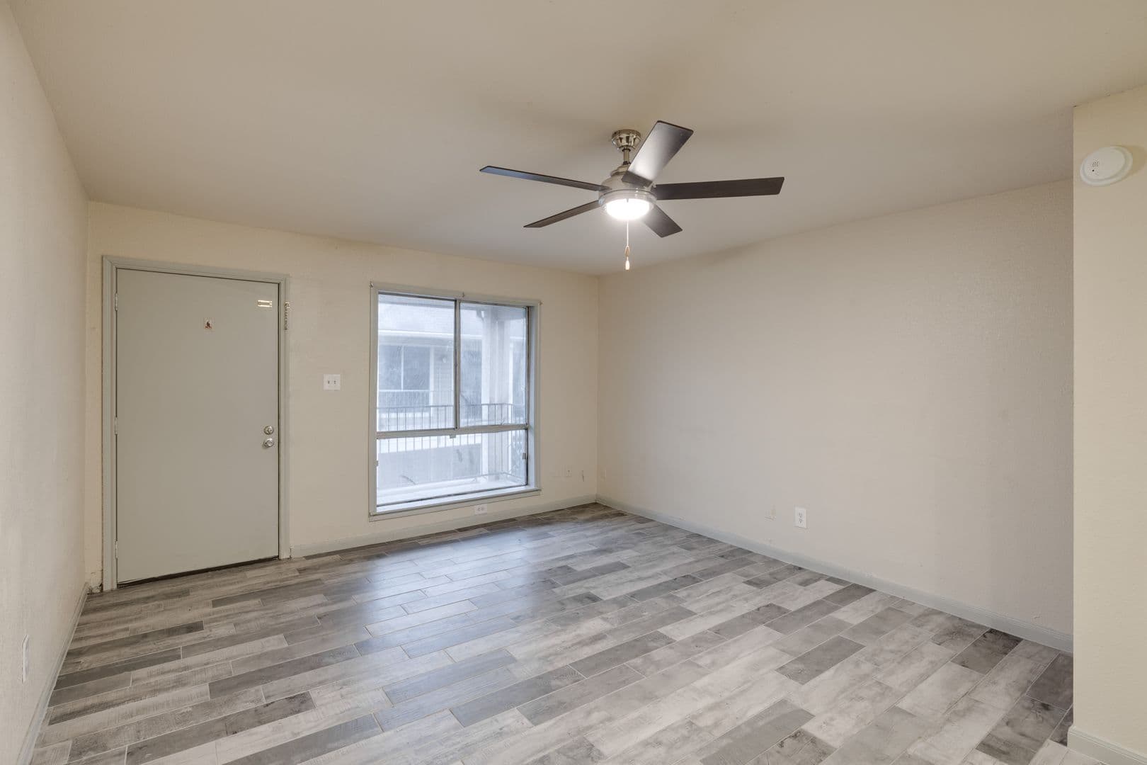 Houston Apartment: 3130 Mangum Rd