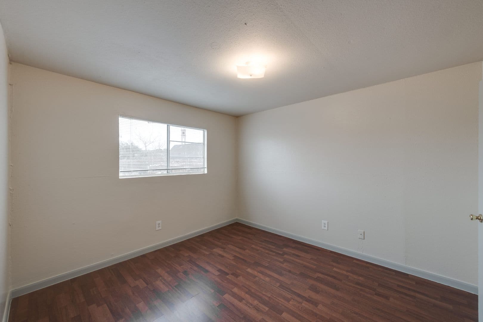 Houston Apartment: 6655 Dashwood & 6711 Atwell Dr