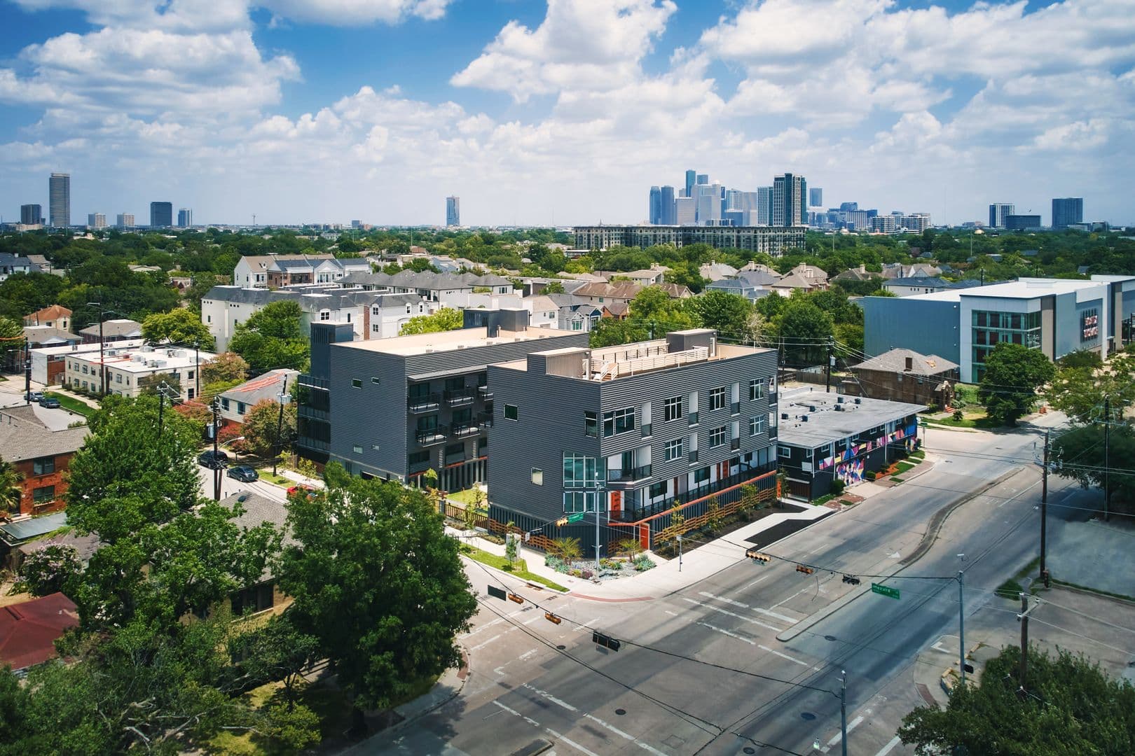 Houston Apartment: 1846 Richmond Avenue