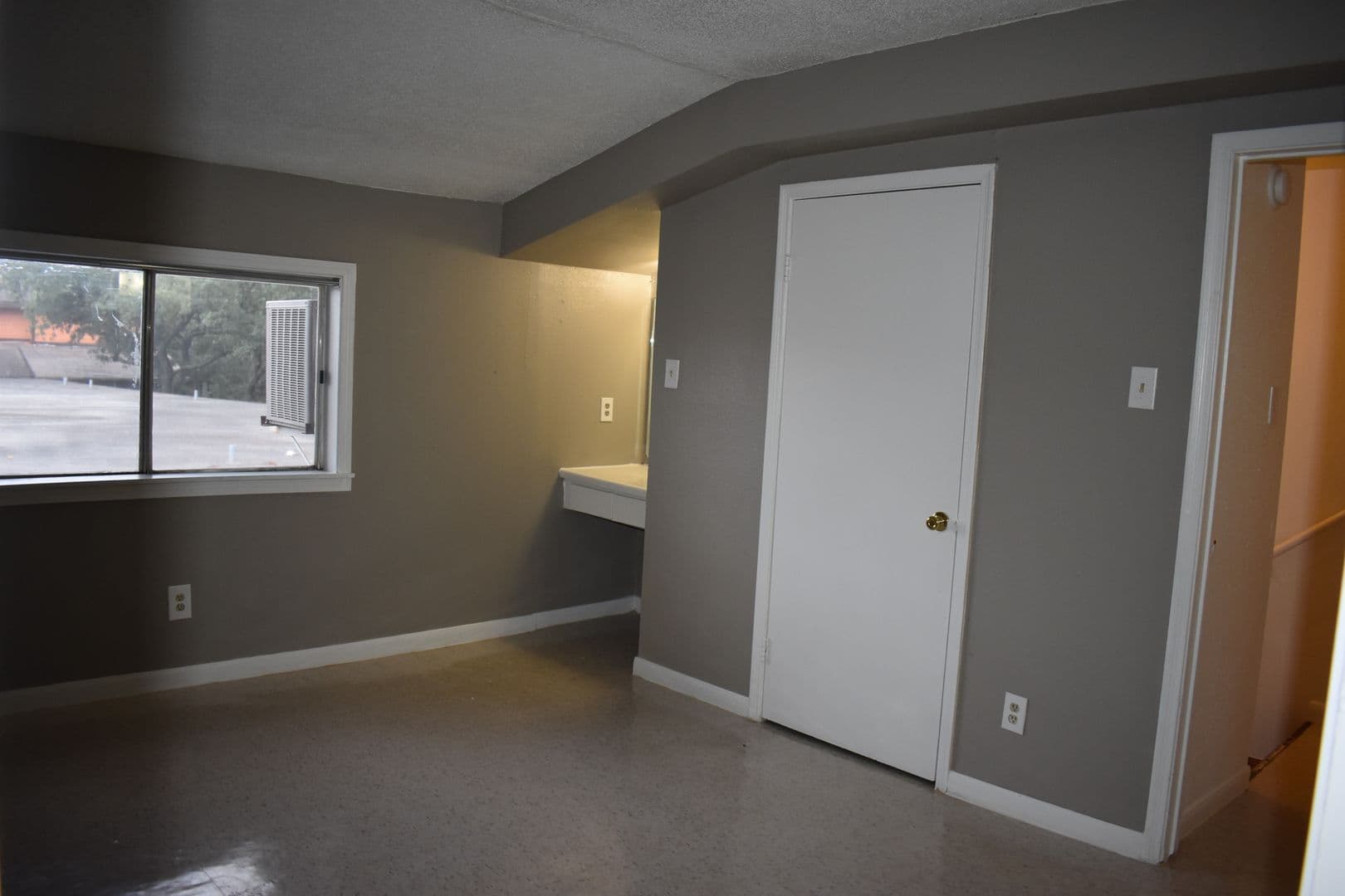 Houston Apartment: 6120 Bellaire Blvd.