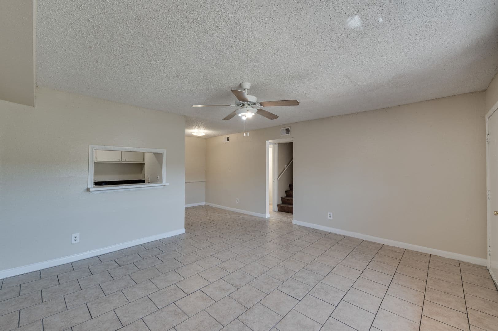 Houston Apartment: 6120 Bellaire Blvd.