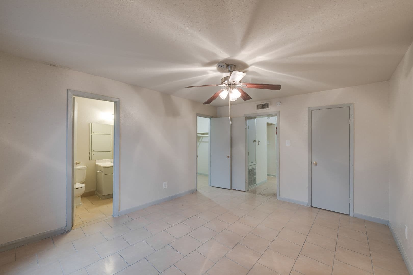 Houston Apartment: 6655 Dashwood & 6711 Atwell Dr