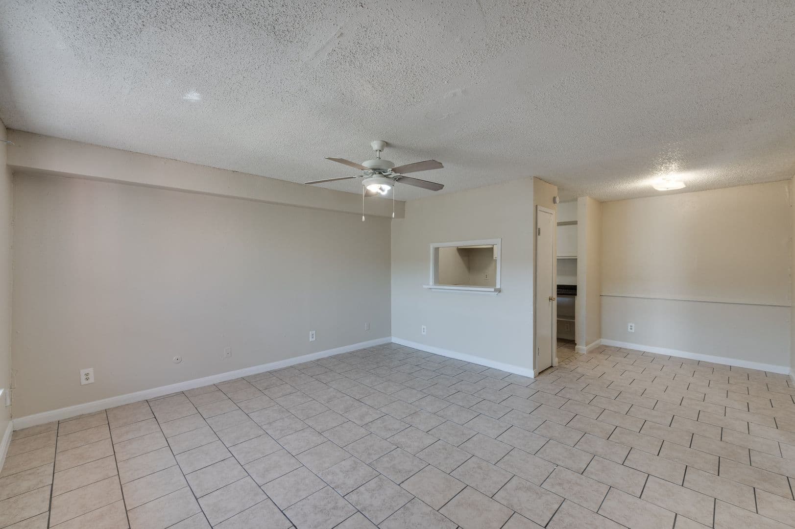 Houston Apartment: 6120 Bellaire Blvd.