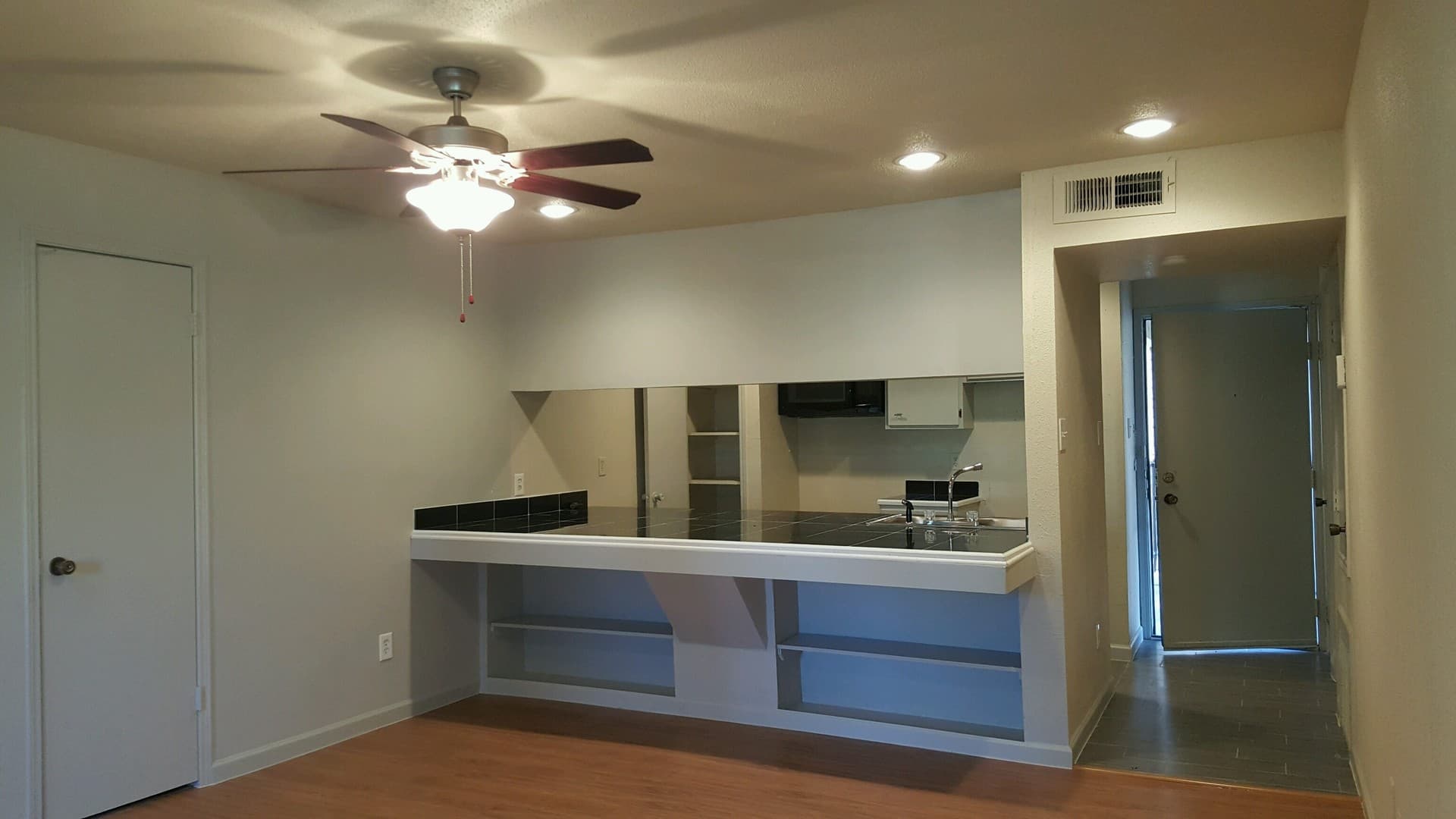Houston Apartment: 10010 West Park Dr.