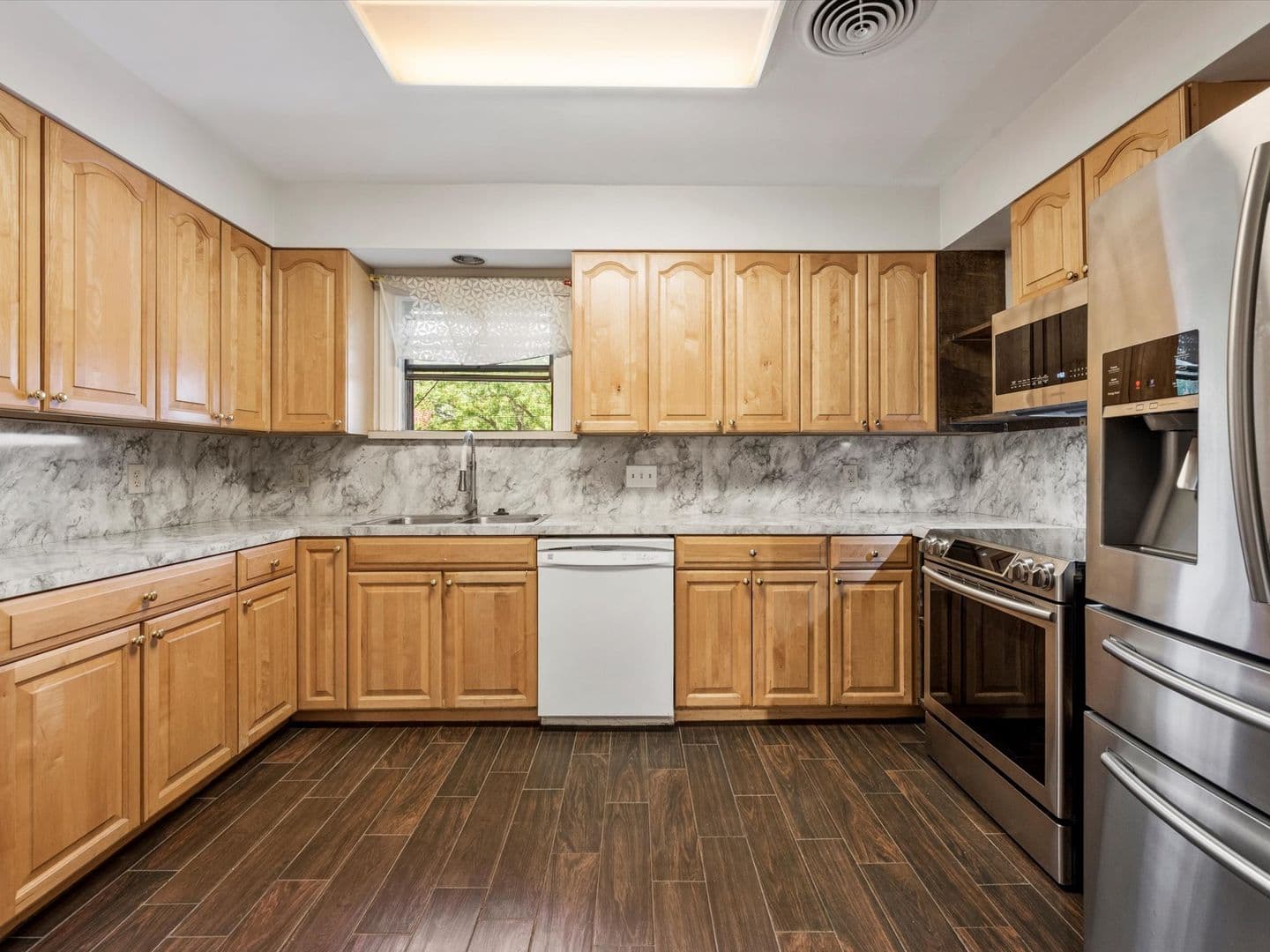 Houston Apartment: 1843-1853 Colquitt Street