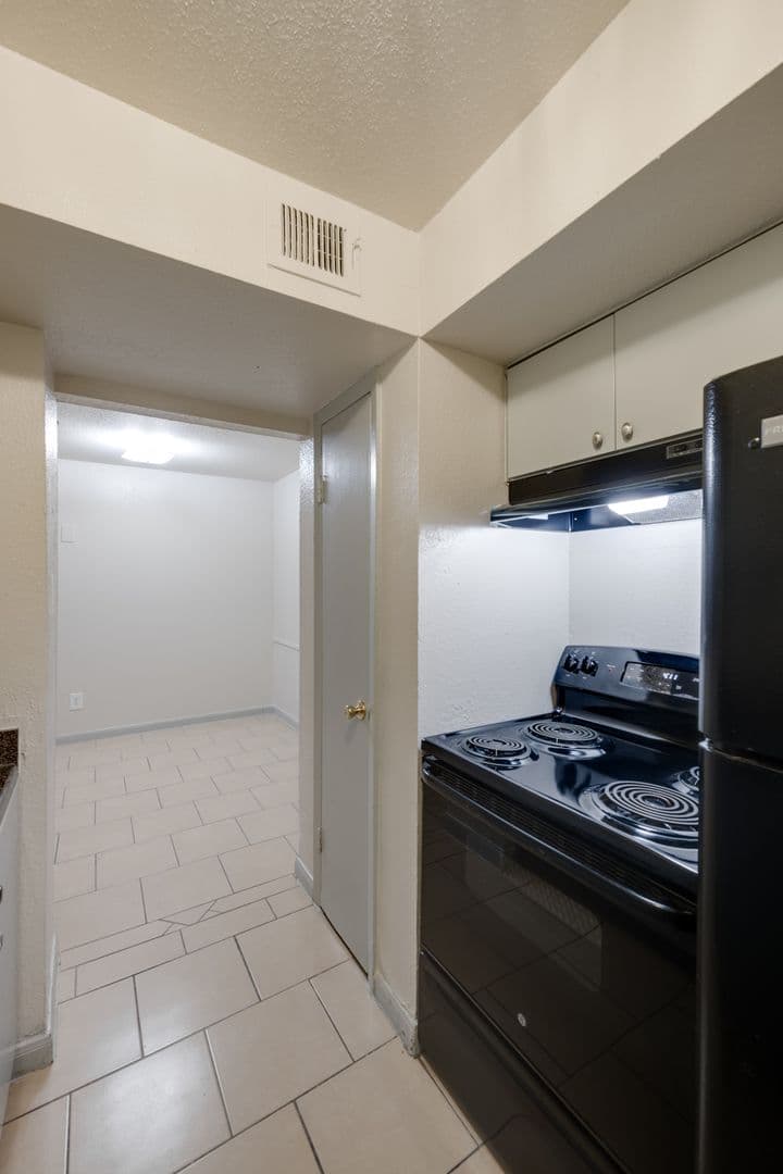 Houston Apartment: 6655 Dashwood & 6711 Atwell Dr