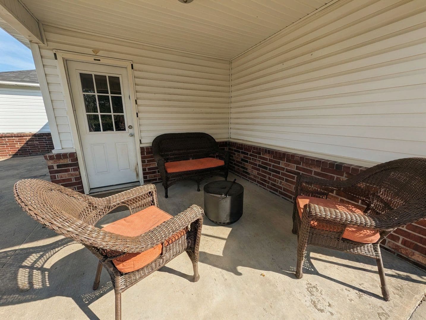 Pryor House: 360 Haley Cr