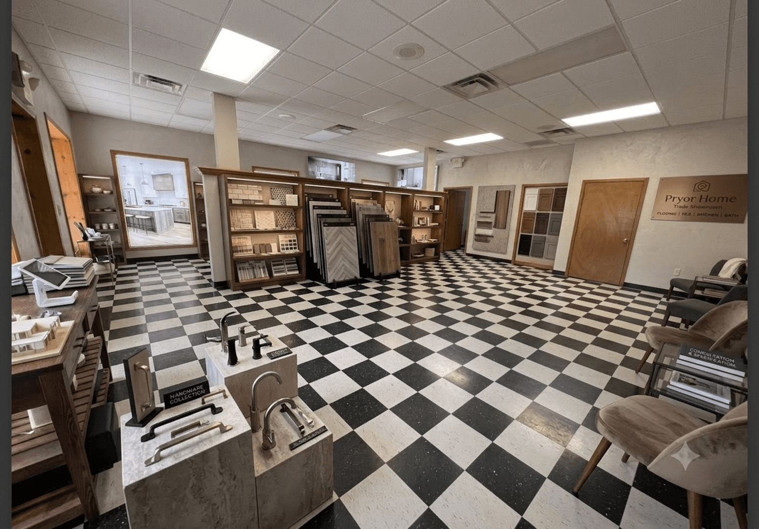 Pryor Apartment: 307 S Adair St