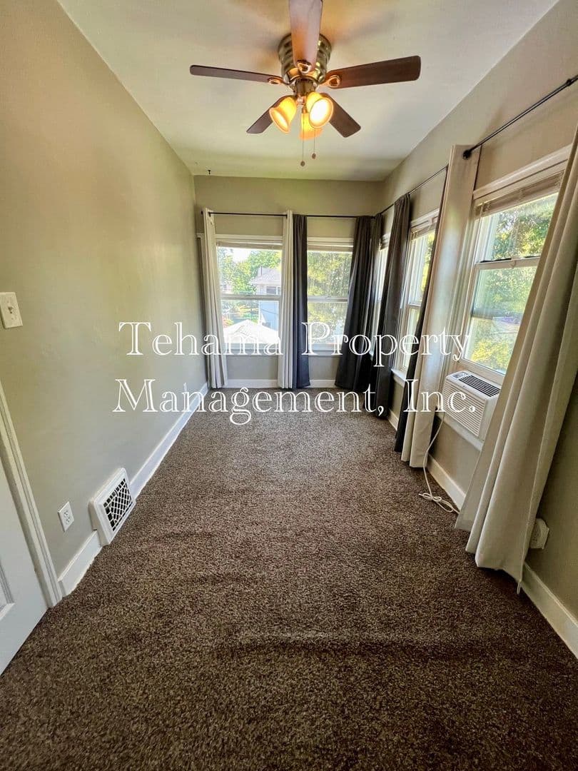 Red Bluff Apartment: 1051 Washington Street