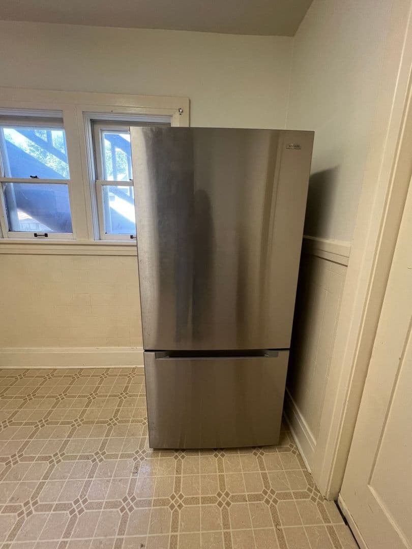 Red Bluff Apartment: 925 Lincoln Street
