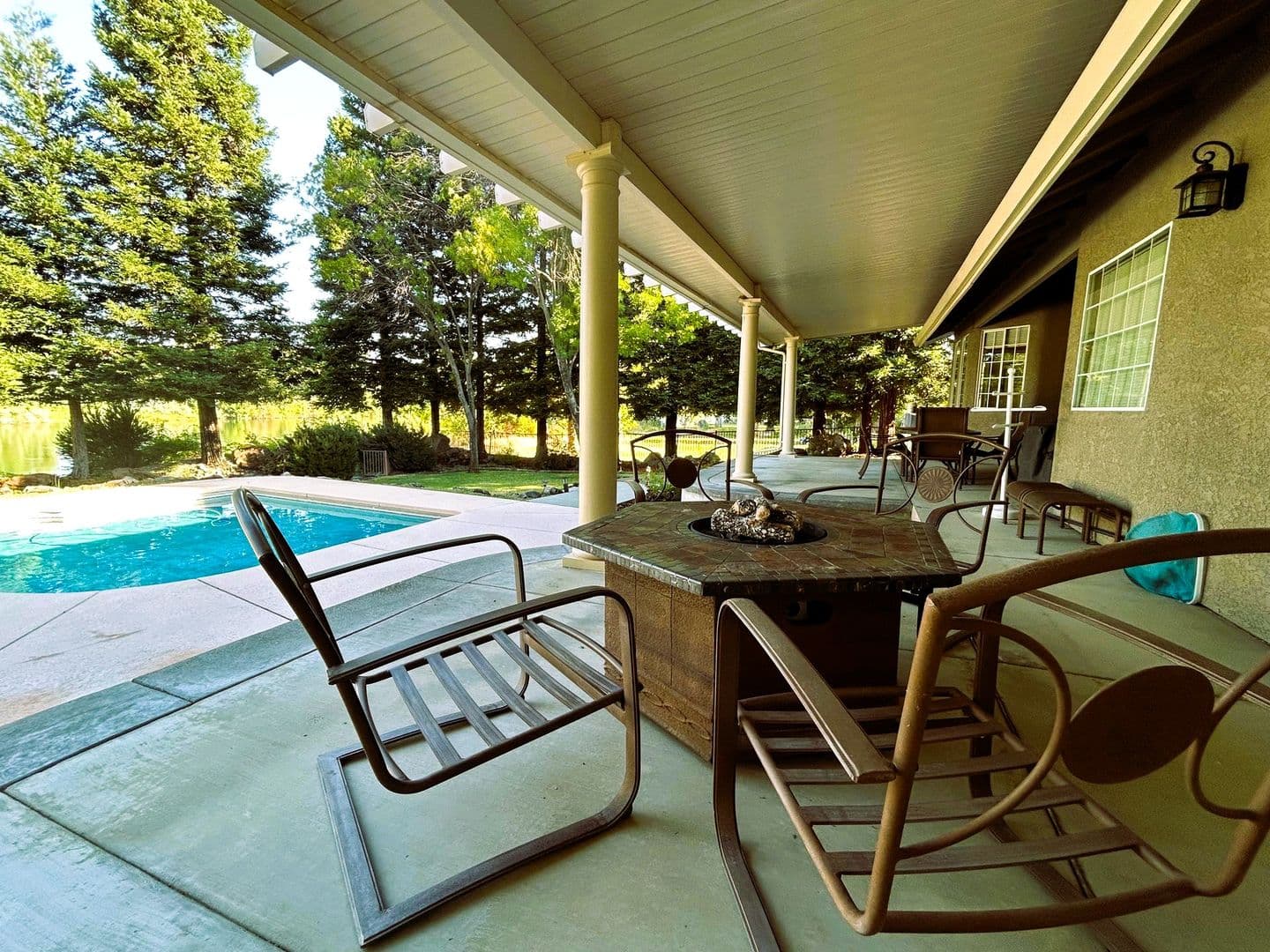 Red Bluff House: 120 Agua Verdi Dr.