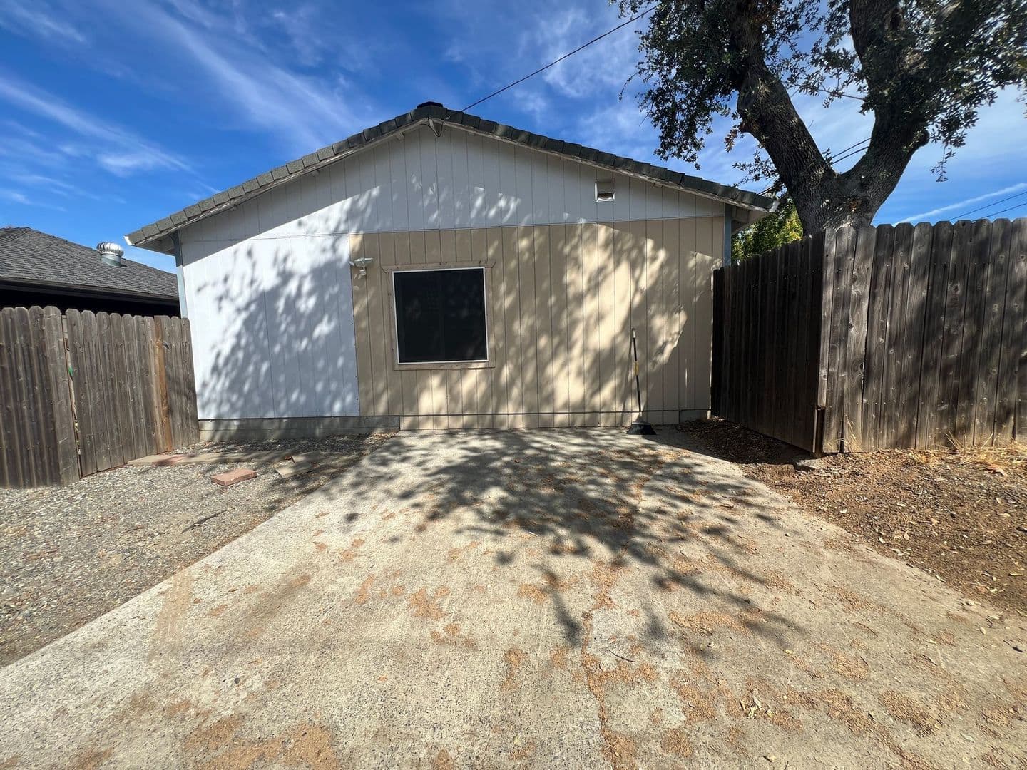 Red Bluff House: 240 1/2 Beverly Ave