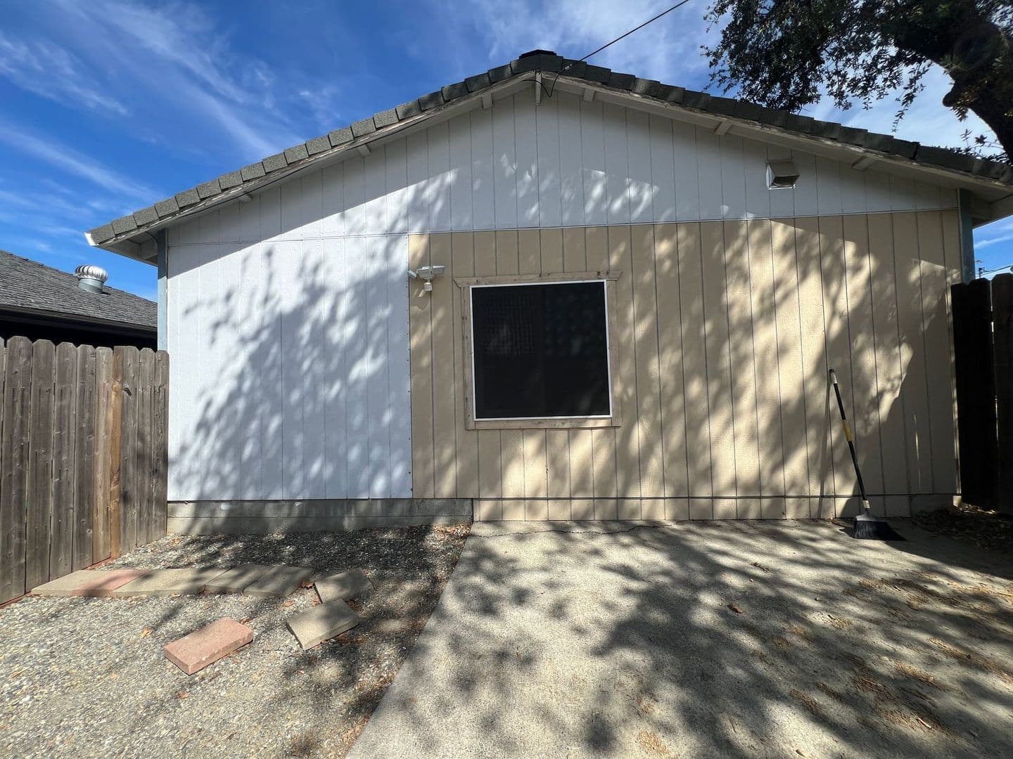 Red Bluff House: 240 1/2 Beverly Ave