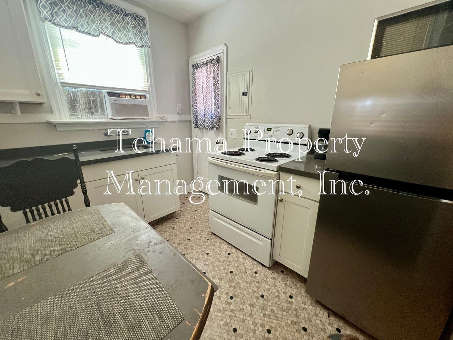 Red Bluff Apartment: 1051 Washington Street