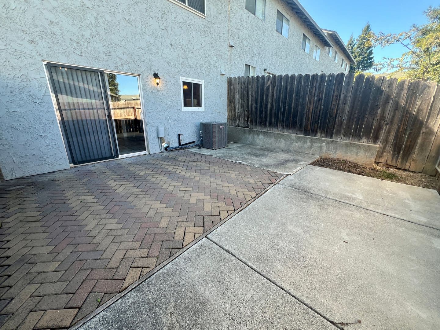 Red Bluff House: 122 Amberidge Dr.