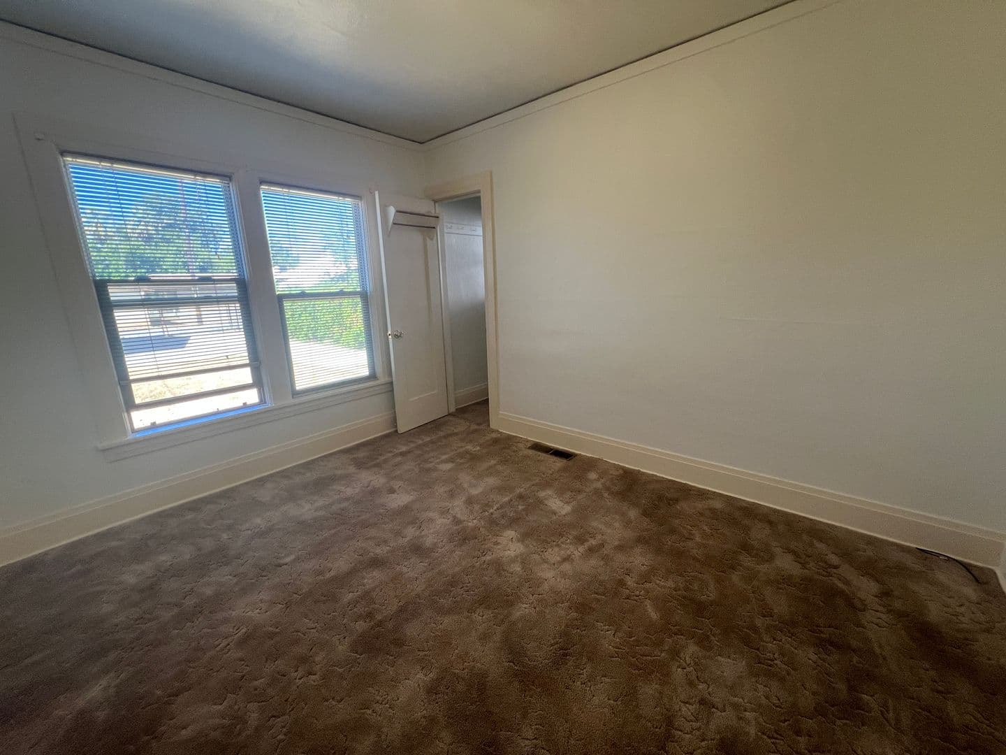 Red Bluff Apartment: 925 Lincoln Street