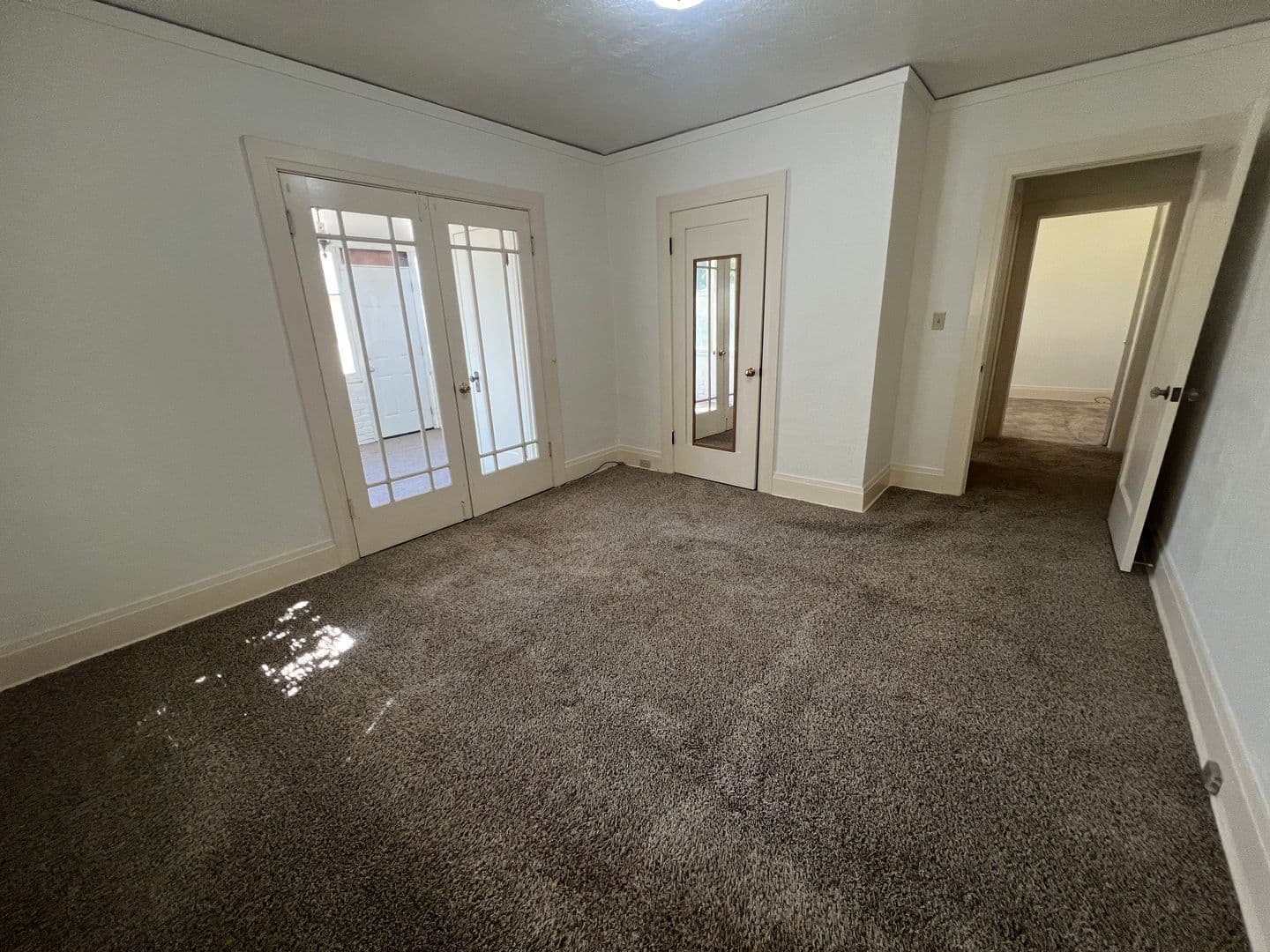 Red Bluff Apartment: 925 Lincoln Street