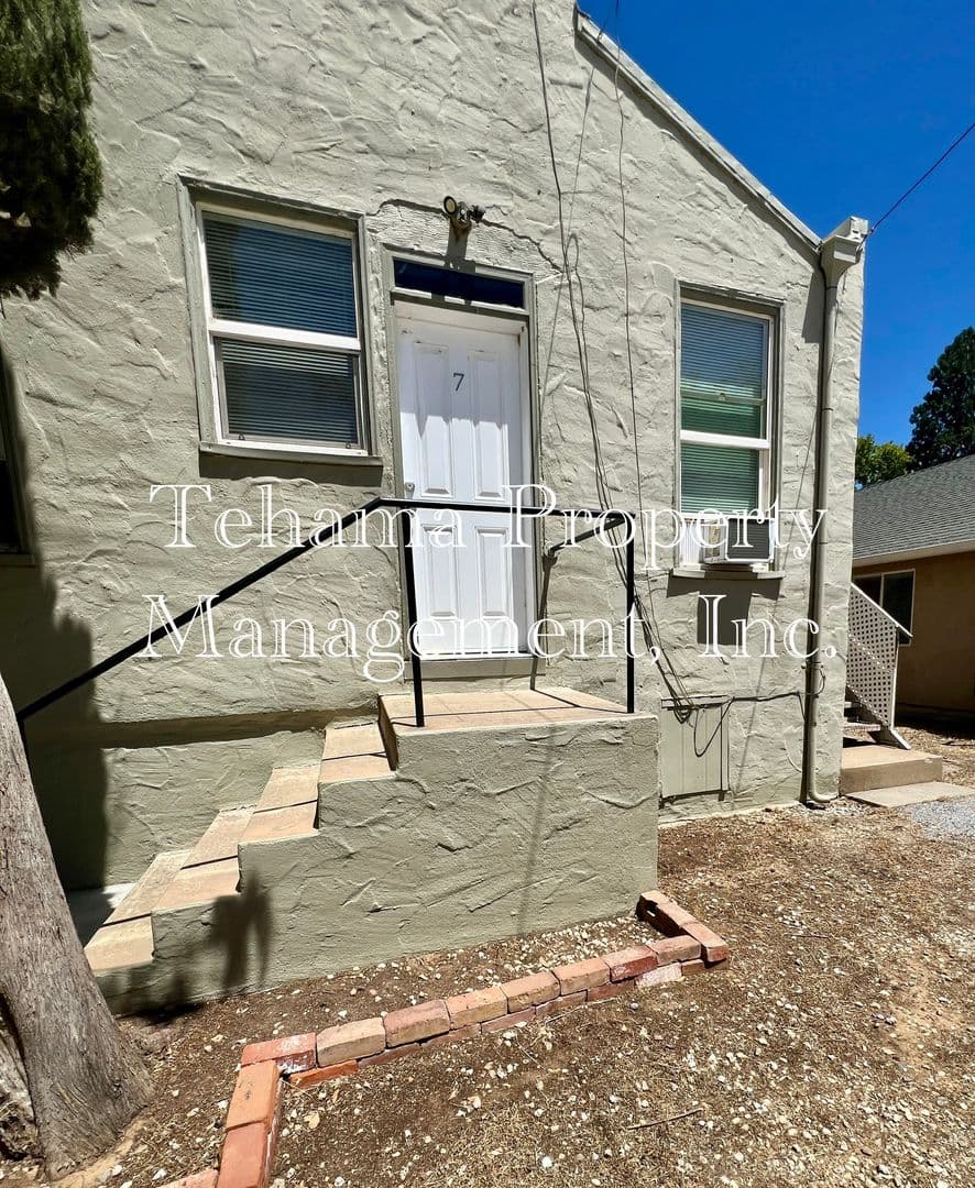 Red Bluff Apartment: 1051 Washington Street