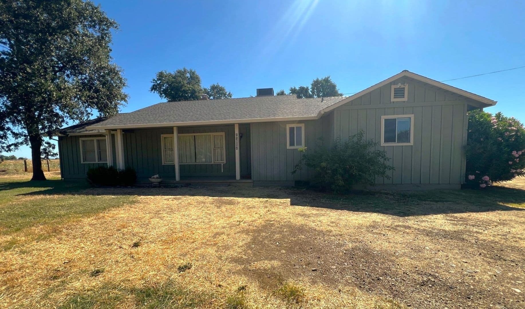 Red Bluff House: 11914 Rawson Rd